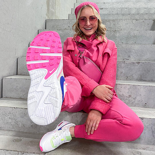 Ausdrucksstarker Look in Pink.