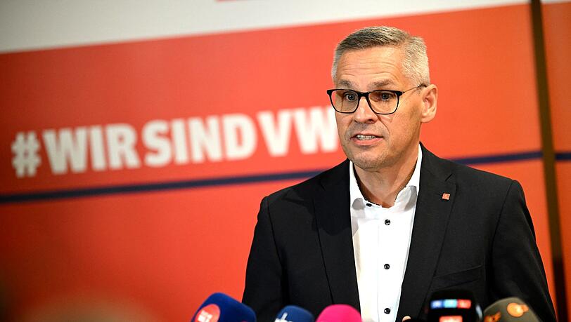 IG-Metall-Bezirksleiter Gröger: Vorgehen der VW-Führung "respektlos". (Archivbild) IG-Metall-Bezirksleiter Gröger: Vorgehen der VW-Führung "respektlos". (Archivbild)