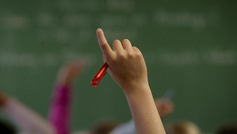 Nach Beginn der Flüchtlingskrise 2015 hatte Wanka in einem Interview gesagt, die Aufnahme der Flüchtlingskinder in die Schulen müsse niemandem Angst machen. Nach Beginn der Flüchtlingskrise 2015 hatte Wanka in einem Interview gesagt, die Aufnahme der Flüchtlingskinder in die Schulen müsse niemandem Angst machen.