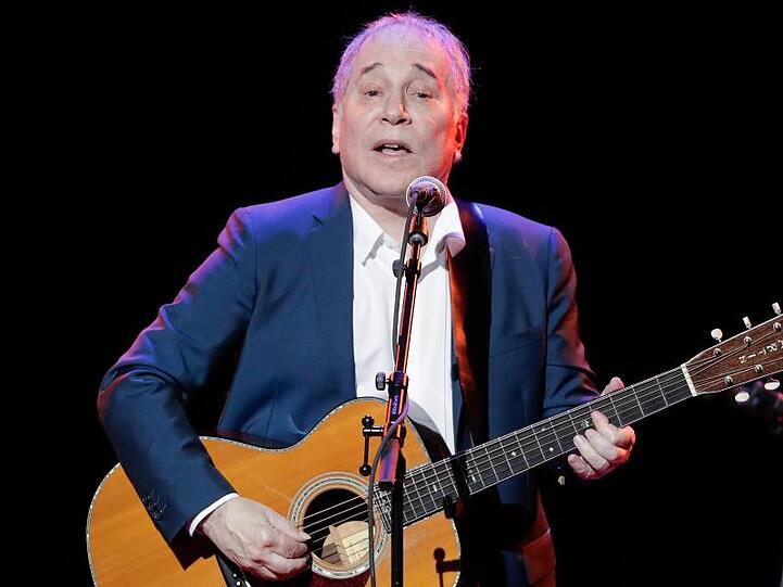 Der US-amerikanische Musiker Paul Simon spendet für Musikunterricht an New Yorker Schulen gespendet.