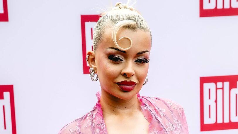 Eine Autofahrt unter Alkoholeinfluss könnte für Katja Krasavice sehr teuer werden. Eine Autofahrt unter Alkoholeinfluss könnte für Katja Krasavice sehr teuer werden.