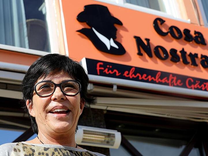 Petra Bratu, Besitzerin des italienischen Restaurants "Cosa Nostra", in Köln.
