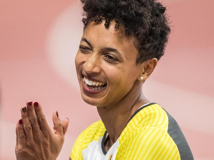 Favoritin Malaika Mihambo gewann bei der WM in Doha Gold im Weitsprung.
