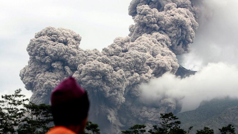 Fast 100 Menschen kamen bei den Ausbrüchen des Merapi schon ums Leben Fast 100 Menschen kamen bei den Ausbrüchen des Merapi schon ums Leben