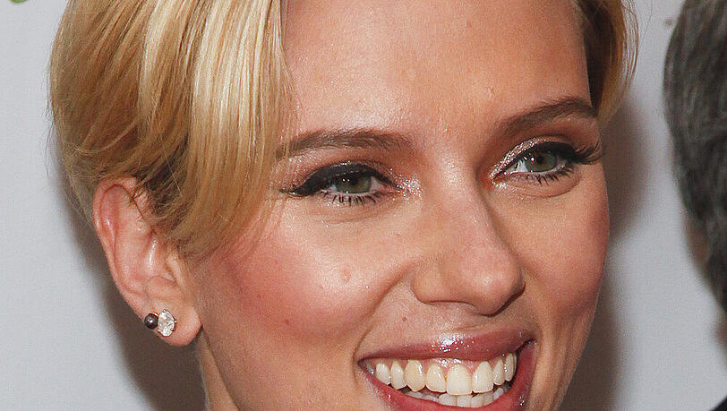 30 Jahr', kurzes Haar: Scarlett Johansson hat sich von ihrer langen Mähne getrennt 30 Jahr', kurzes Haar: Scarlett Johansson hat sich von ihrer langen Mähne getrennt