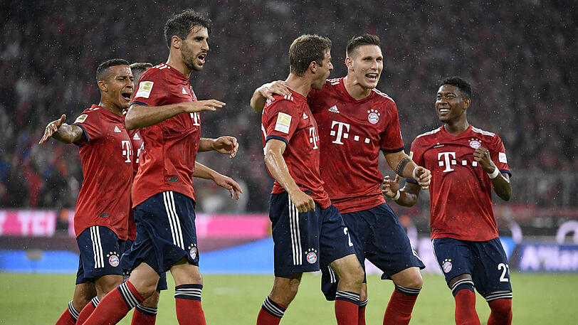 THOMAS MÜLLER, NOTE 2: Der Saisoneröffner für die Bayern &ndash; wie so oft. Köpfelte nach Kimmich-Ecke ein (23.). Kleine Befreiung nach dem WM-Desaster.