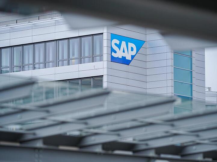 Vertreten im Club der Top 100 waren im ersten Halbjahr 2019 die deutschen Unternehmen SAP (Rang 52) und Allianz (98), wie aus einer Untersuchung des Beratungs- und Prüfungsunternehmens EY hervorgeht.