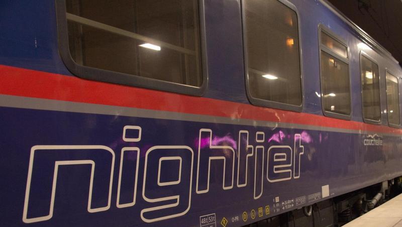 Ein Wagen mit dem Schriftzug "nightjet" steht im Hauptbahnhof. Foto: Gioia Forster/dpa/Archivbild Ein Wagen mit dem Schriftzug "nightjet" steht im Hauptbahnhof. Foto: Gioia Forster/dpa/Archivbild