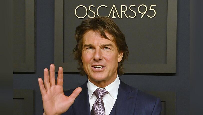 Tom Cruise grüßt vom Oscar-Lunch.