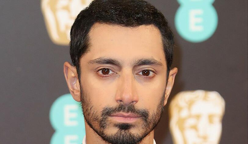 "Star-Wars"-Star Riz Ahmed könnte der nächste Hamlet werden. Netflix verhandelt mit dem Emmy-Gewinner (Bester Schauspieler in einer Mini-Serie: "The Night Of: Die Wahrheit einer Nacht") über die Hauptrolle in dem Shakespeare-Drama.
