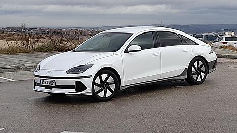 Spannend gezeichnet: Der Ioniq 6 mit ausdrucksstarkem und ungewöhnlichem Design.