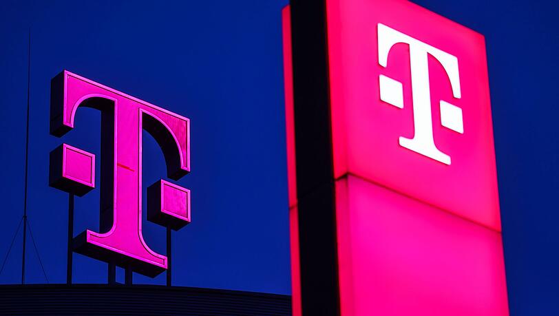 Die Deutsche Telekom erwirtschaftete im zweiten Quartal den höchsten operativen Gewinn unter den Dax-Konzernen. (Archivbild) Die Deutsche Telekom erwirtschaftete im zweiten Quartal den höchsten operativen Gewinn unter den Dax-Konzernen. (Archivbild)