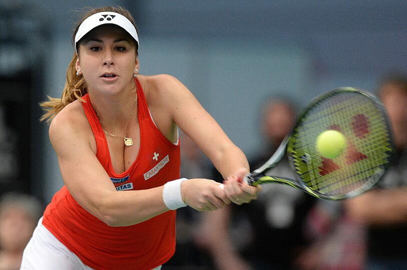 Nach dem Sieg von Bencic steht Australian-Open-Siegerin Angelique Kerber im zweiten Einzel gegen Timea Bacsinszky gewaltig unter Druck.