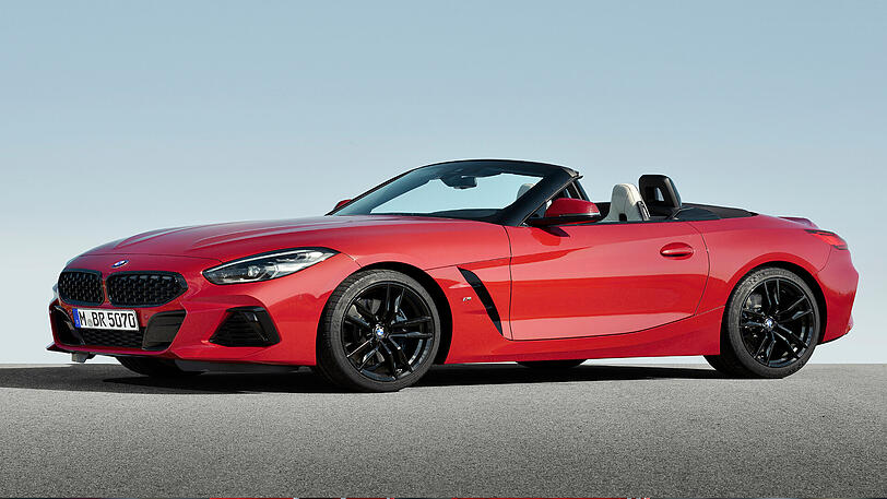 Offen für ein sportliches Fahrvergnügen unter freiem Himmel: Der BMW Z4 verfügt jetzt über ein Stoffverdeck.