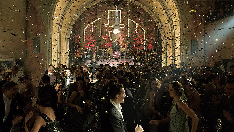 Babylon Berlin ist ein opulentes TV-Event. Einen ersten Vorgeschmack liefert unsere Fotostrecke.