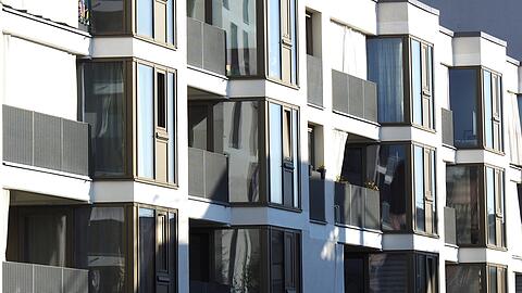 Hier gibt's noch geförderte Wohnungen: Ein vor kurzem fertig gestelltes Mietshaus im neuen Münchner Stadtteil Freiham.