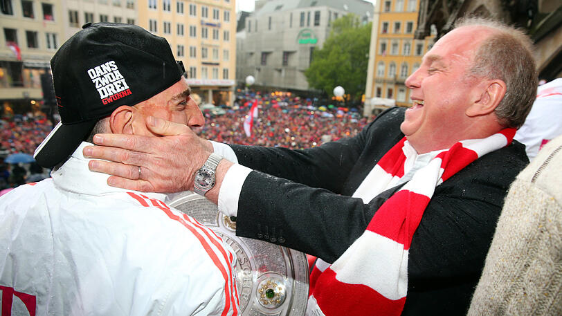 Haben ein besonders gutes Verhältnis: Ribéry (l.) und Bayern-Präsident Uli Hoeneß.