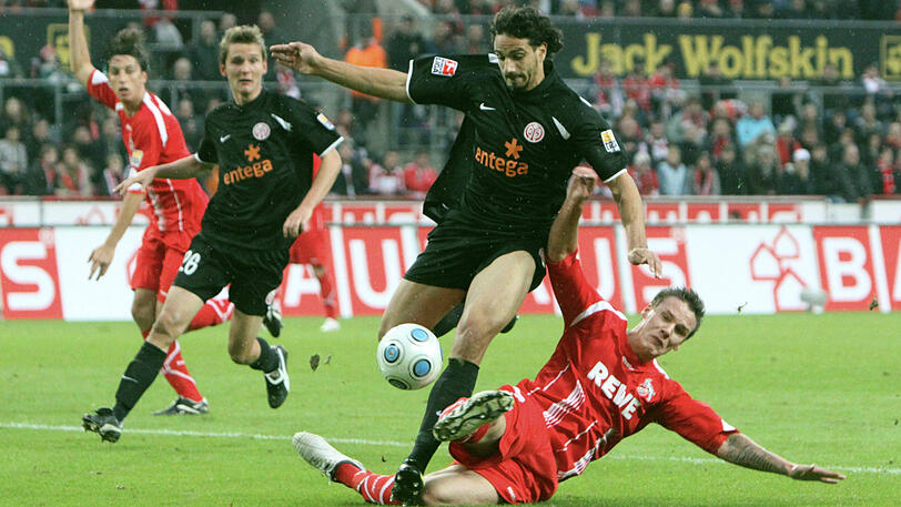 1. FSV Mainz 05 (2009/10-2010/11): Sogar sechs Spiele für die Profis in der ersten Mannschaft waren drin, wie hier gegen den 1. FC Köln. In sechs Bundesligaspielen blieb Grimaldi ohne eigenen Treffer. Ein Tor legte er auf.