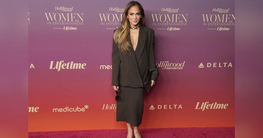 Jennifer-Lopez-Z-chtiger-Look-mit-sexy-Note
