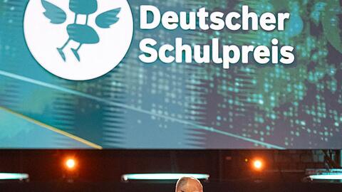 In seiner Rede wirkte er aufgekratzt.