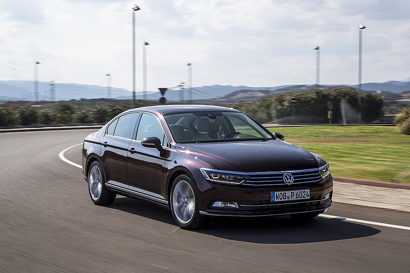 Der neue VW Passat kommt als Limousine und als Variant edler und frischer daher.