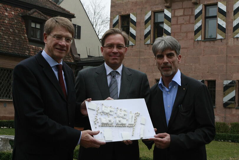 Drei für den Campus (v. l.): Entwickler Volker Koch, Geschäftsführer Thomas Hörlbacher, Architekt Wolfgang Loebermann.
