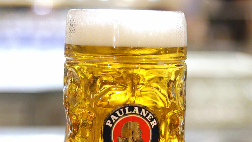 Die Paulaner-Maß. Die Paulaner-Maß.