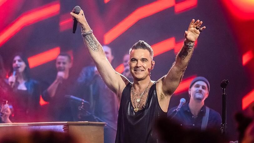 Robbie Williams auf der Bühne von "Your Songs".