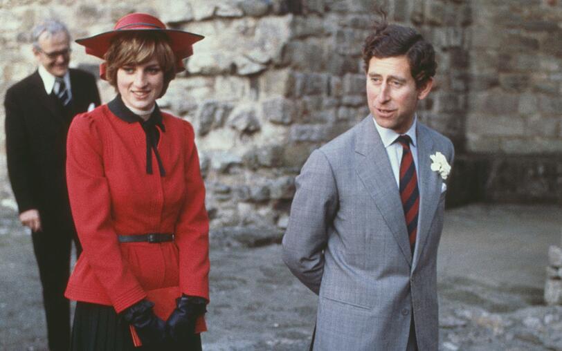Was 1981 als Traumhochzeit begann, endete in einer albtraum-haften Trennung. Lady Diana und Prinz Charles (Foto: das Paar im Hochzeitsjahr 1981) trennten sich 1992 und lie&szlig;en sich 1996 scheiden.