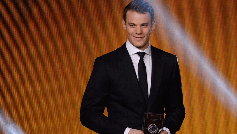 Knapp gescheitert: Manuel Neuer wurde bei der Wahl zum Weltfußballer 2014 dritter hinter Cristiano Ronaldo und Lionel Messi. Knapp gescheitert: Manuel Neuer wurde bei der Wahl zum Weltfußballer 2014 dritter hinter Cristiano Ronaldo und Lionel Messi.