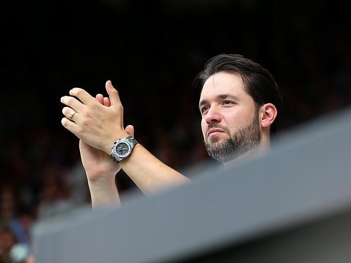 Alexis Ohanian will künftige Kursgewinne aus seinen Reddit-Aktien gegen rassistische Hetze einsetzen.