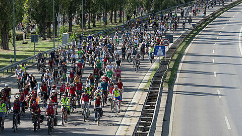 Die IAA-Radsternfahrt 2019 in Frankfurt. (Archivbild)