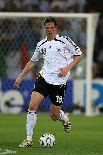 Tim Borowski gehörte 2006 zum Stammkader der DFB-Elf und kam in sechs Spielen zum Einsatz. Nach seiner aktiven Karriere ab 2013 versuchte er sich als Sportfunktionär.