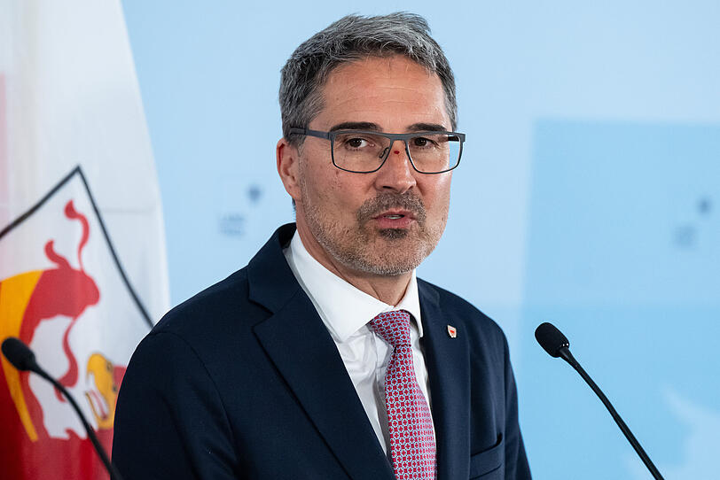Arno Kompatscher, Landeshauptmann von Südtirol. Arno Kompatscher, Landeshauptmann von Südtirol.