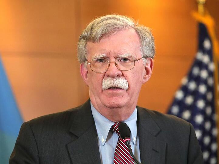 Die Demokraten wollen Trumps geschassten Sicherheitsberater John Bolton als Zeugen befragen.