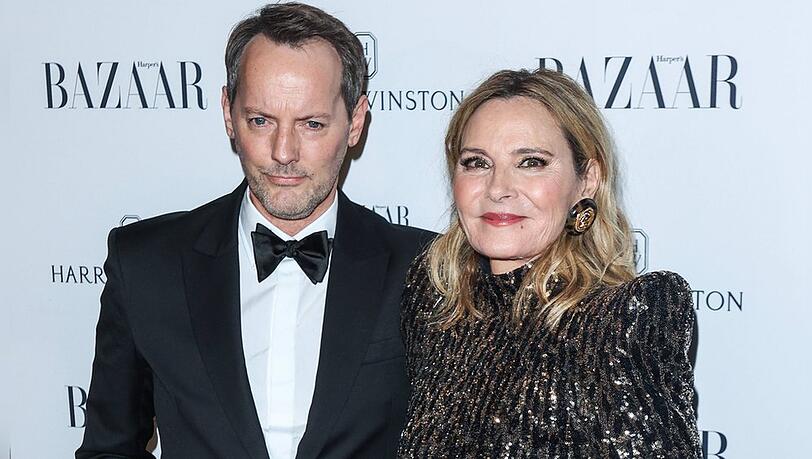 Russell Thomas und Kim Cattrall bei den "Harper's Bazaar Women Of The Year Awards 2023" in London.