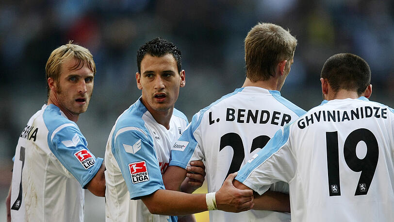 Zweite Liga, Saison 2008/2009, TSV 1860 gegen FC Ingolstadt: Damals standen Daniel Bierofka (links) und Timo Gebhart noch in einer Mannschaft. Daneben Lars Bender, heute Bayer Leverkusen.