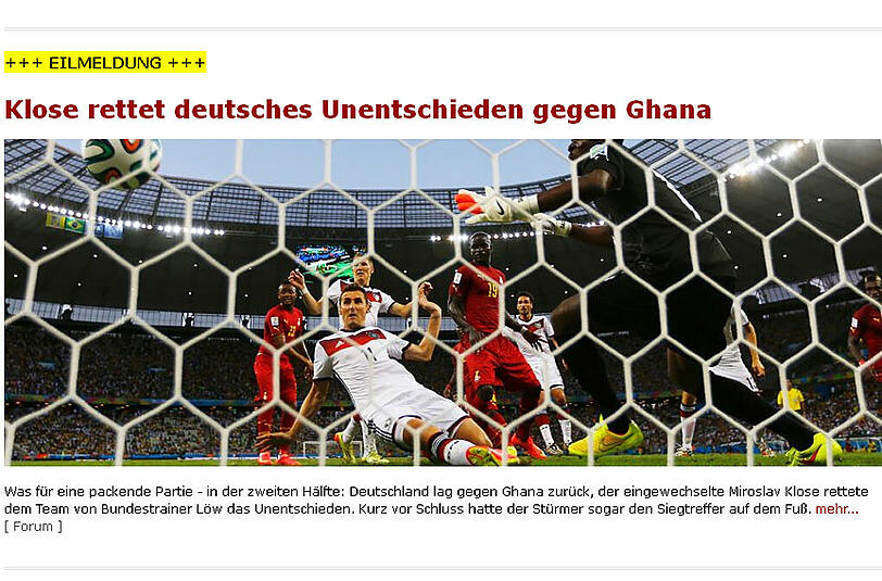 Der "Spiegel" sieht in Klose den Retter der deutschen Mannschaft.