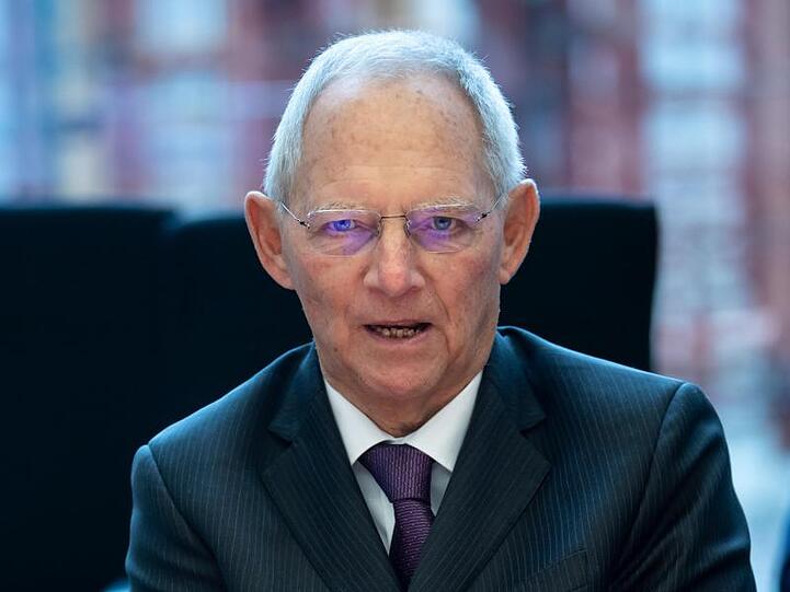 CDU-Politiker Wolfgang Schäuble: "Wir müssen jetzt über die inhaltliche Positionierung der CDU sprechen (...) und erst danach die Personalfrage klären.".