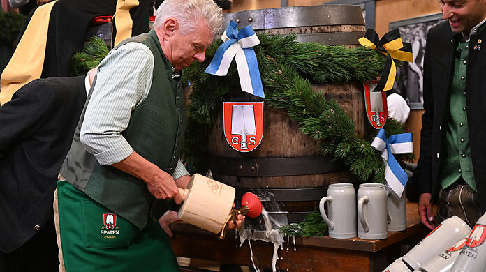 OB Dieter Reiter beim Anstich im vergangenen Jahr.