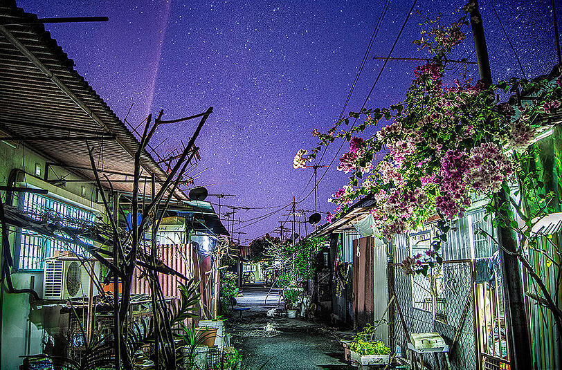 Gewinner in der Kategorie "Nachwuchs": Yong Lin Tan. Das Foto zeigt das Haus der Großmutter des malaiischen Fotografen in einer Seitengasse in Alor Setar, Kedah.