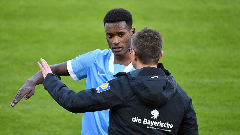 Michael Köllner im Gespräch mit Merveille Biankadi.
