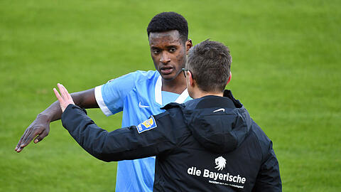 Michael Köllner im Gespräch mit Merveille Biankadi.