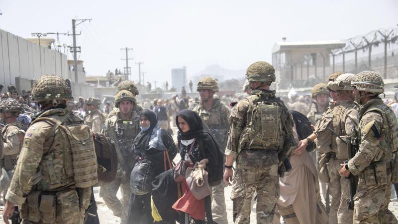 Die Evakuierung von ausreisewilligen Menschen am Flughafen von Kabul dauert an.