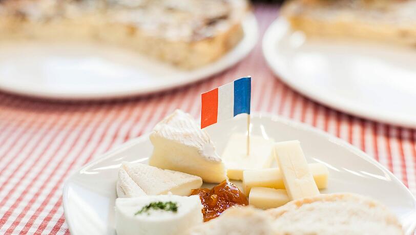Parlez-vous francais? Parlez-vous francais?