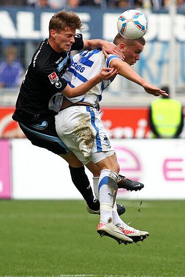 SANDRO KAISER: Der junge Dribbler kämpfte defensiv wildentschlossen. Bei seinen Dribblings, der eigentlichen Stärken, lief er sich aber oft fest. Belohnte sich später mit seinem herrlichen Kopfballtor. Note 3