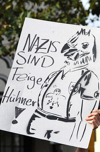 Etwa 20 Kundgebungsteilnehmer, über 1.000 Polizisten und insgesamt etwa 1.500 Gegendemonstranten: Das ist die Bilanz vom Münchner Demo-Samstag.
