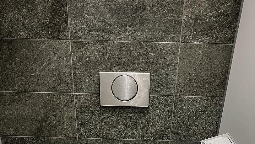 Eine Toilette am Stachus. Für den Experten solide. Eine Toilette am Stachus. Für den Experten solide.
