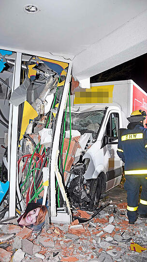 Der Lkw-Fahrer landete in der Praxis des Kieferorthopäden.
