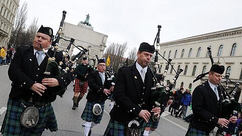 Am Sonntag findet der St.-Patrick's-Day statt. Die Busse fahren deshalb andere Wege.